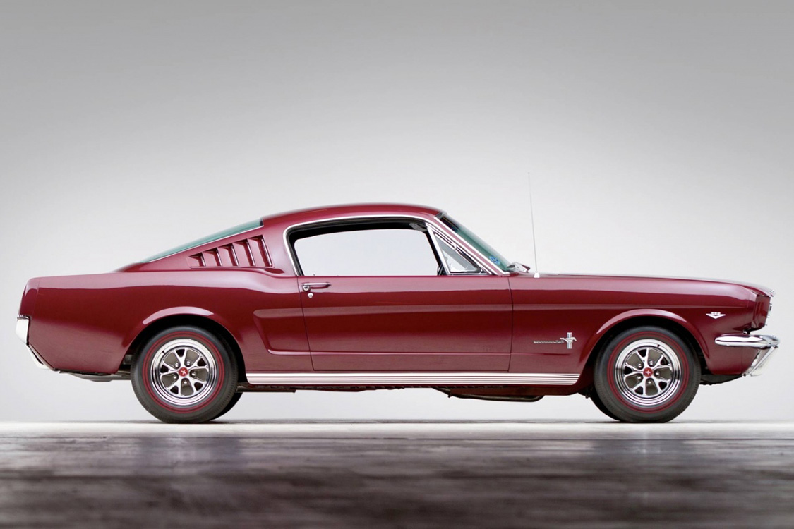 Vue de profil Fastback 1965 - © photo : archive Frord tout droit réservé Image